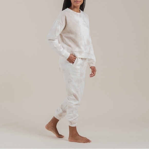 Rylee + Cru Tie Dye jogger pant in Shell size large - Picture 2 of 5